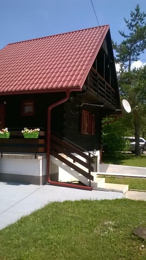 Apartments Family Trauber Korenica Exterior photo