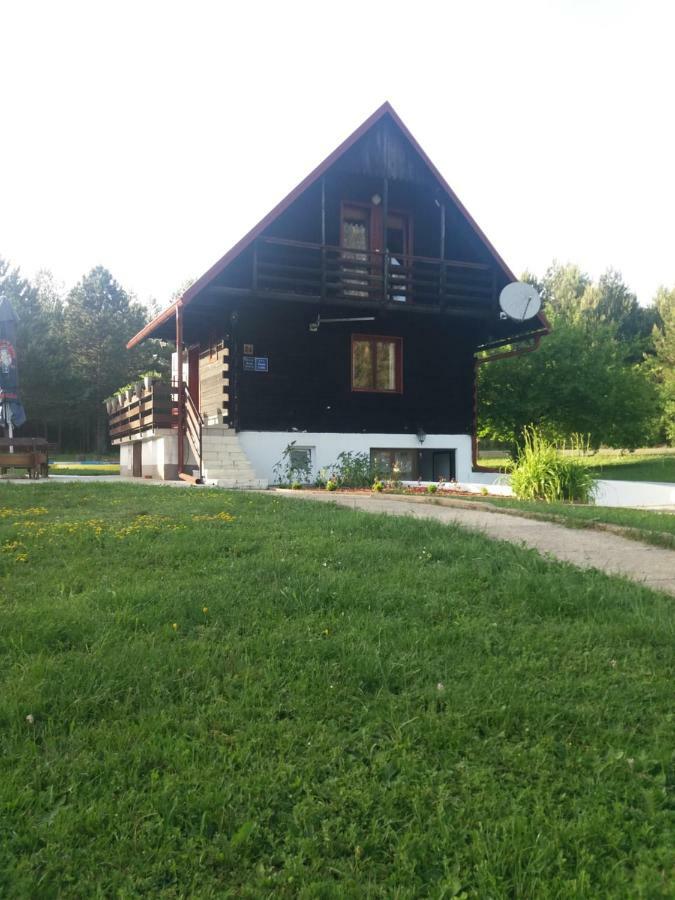 Apartments Family Trauber Korenica Exterior photo